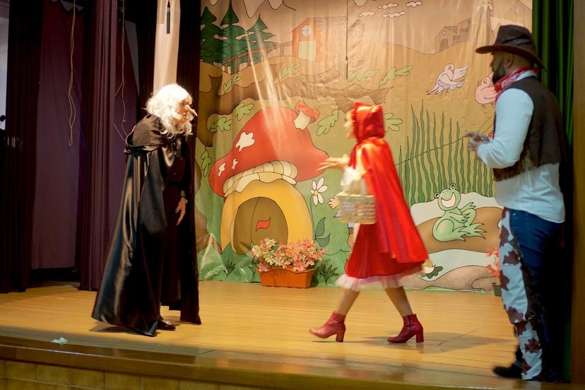 Público infantil disfrutando del Carnaval